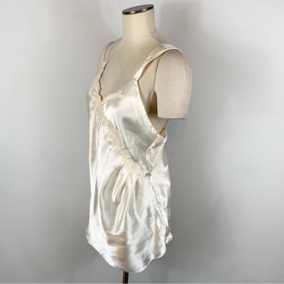 Vintage Victoria's Secret Gold Label Ivory Lace Detail Medium Lingerie Slip - Picture 3 of 12